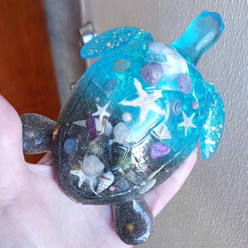 Custom Handmade Beach Seashell Resin Turtle Figure Home Decor
